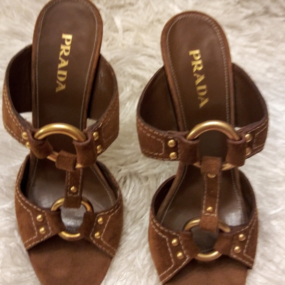 PRADA SALE!!! - Picture 5 of 5